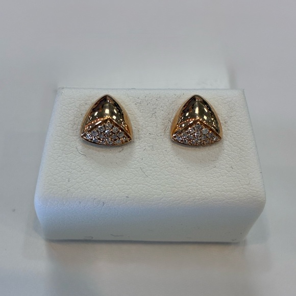 Elegant Solid 14k Rose Gold Pavé Diamond Triangle Studs Earrings Holiday Gift! - Picture 2 of 2